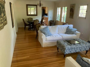 House, walking distance from Universal Studios